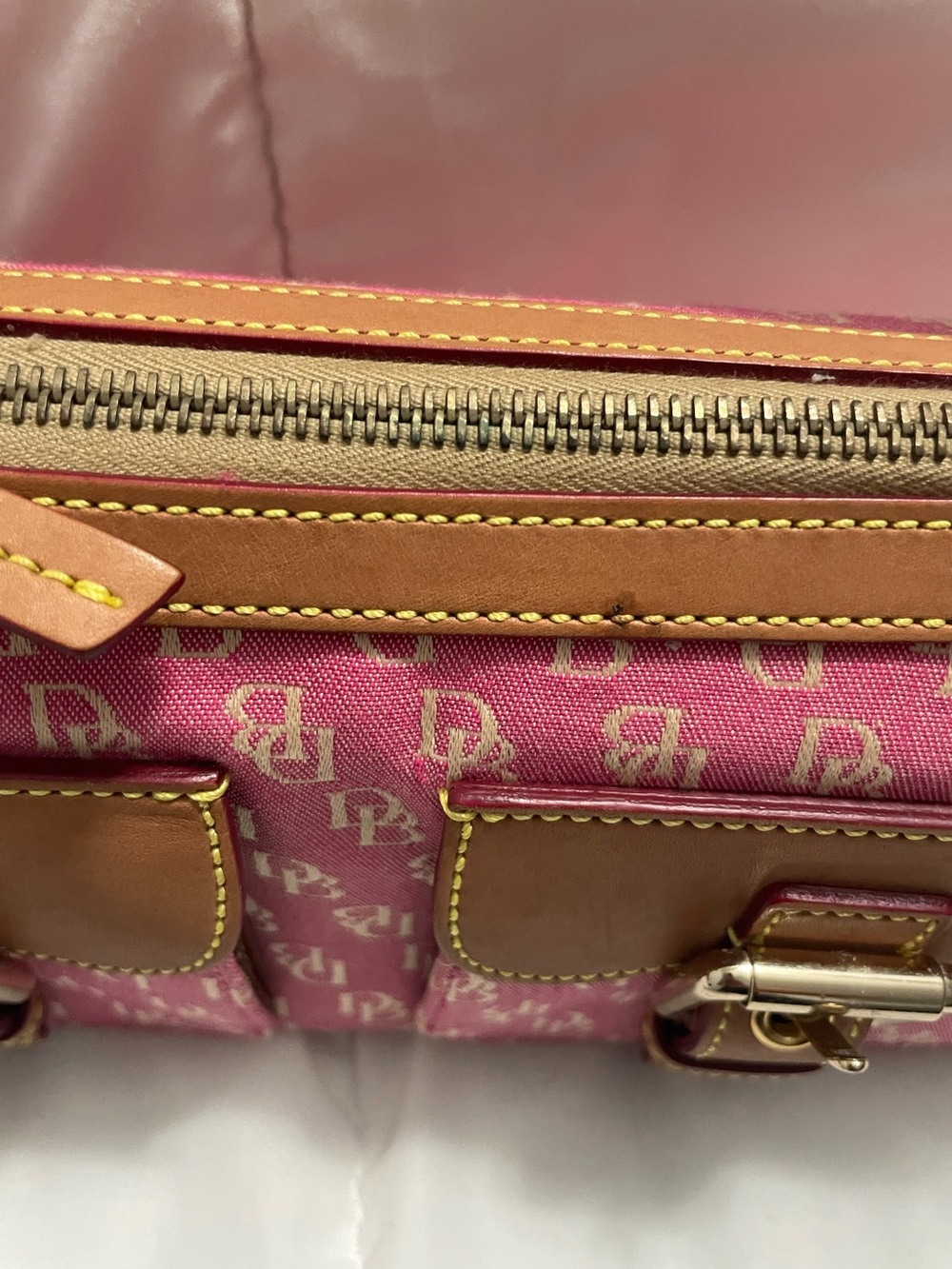 Dooney and Bourke small Pink Monogram denim Shoulder Bag with Tan Trim Y2K - Picture 2 of 5